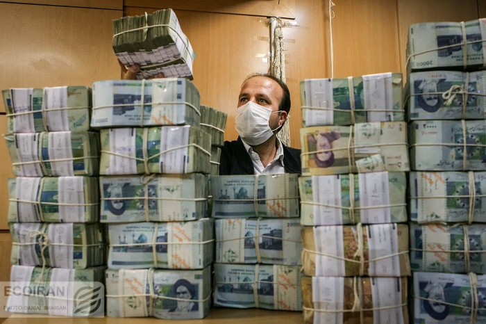 سه پیام از روندهای پولی؛ نقدینگی از 10 هزار همت گذشت