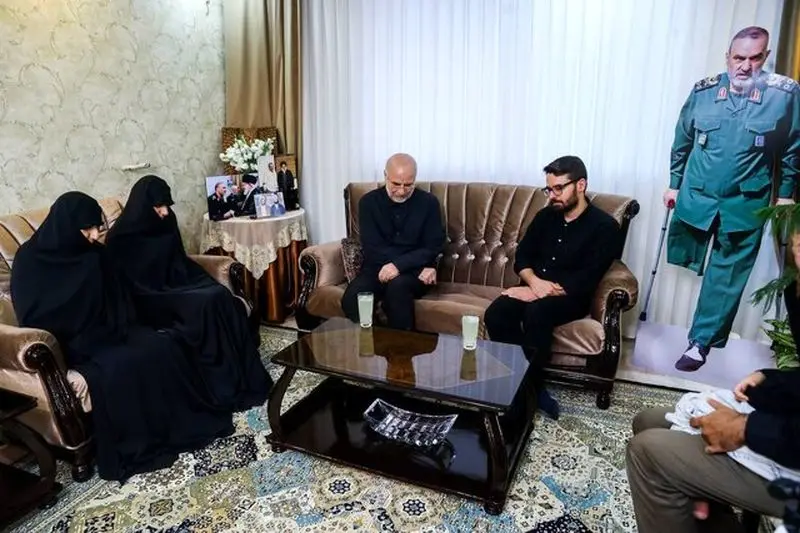 قالیباف در دیدار با خانواده شهیدان3