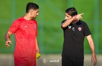 زمان به ضرر هاشمیان؛ معضل جذب مدافع برای پرسپولیس