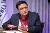 انتقاد ناصر ایمانی از قیمت بنزین و برق؛ در کشور ما قیمت بنزین از آب ارزان تر است