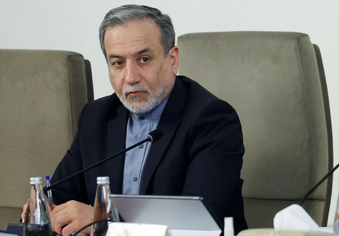 آقای عراقچی می‌دانیم بعضی حرفهای‌تان مصرف داخلی دارد اما راه مذاکره را نبندید