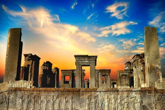ماجرای صدور سند مالکیت برای تخت جمشید