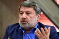 واکنش الیاس حضرتی به استرداد لایحه فضای مجازی: دولت کاری نخواهد کرد که موجب ناراحتی مردم شود