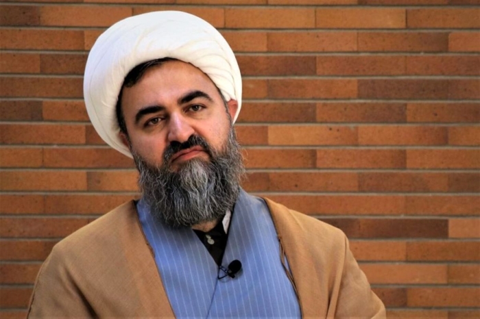 محمدتقی اکبرنژاد، روحانی تازه خلع لباس شده کیست؟