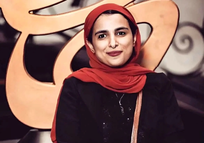 انتقاد روزنامه اصولگرا از توهین زینب موسوی به فردوسی: از یک زن ایرانی قبیح است