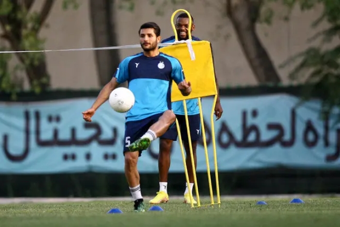 مدافع استقلال بازی با الوصل را از دست داد