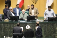 یک روز سراسر گاف در بهارستان؛ از رییس تا نمایندگان