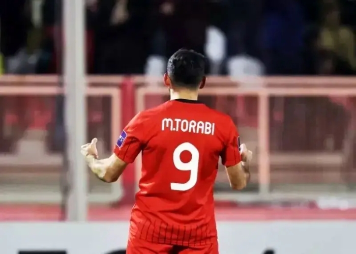 بازی حذفی تراکتور-پرسپولیس در ورزشگاه یادگار تبریز