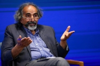 آزاد ارمکی: در چنین شرایطی انتخابات شوراها آبروریزی خواهد بود