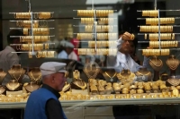 ورق در بازار طلا و دلار برگشت