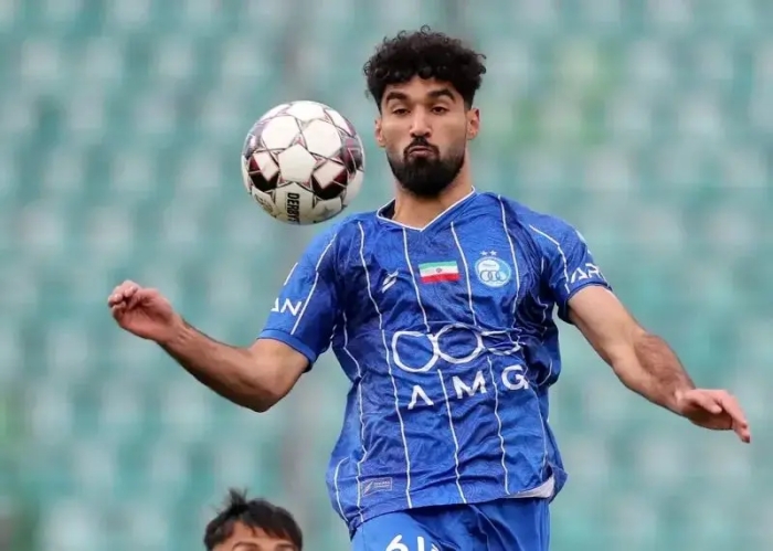 مهاجم سایه استقلال از خط دفاع!