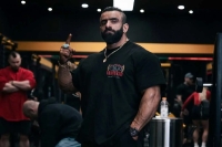 تصویر؛ سکوت هادی چوپان شکست: وابسته به نهاد حکومتی نیستم