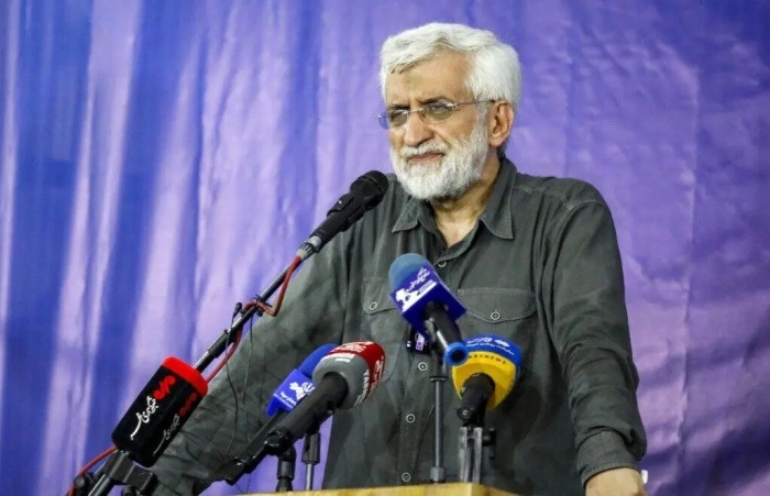 جلیلی: حاکم فعلی آمریکا در حد لیدر اراذل و تروریست‌های خیابانی تنزل پیدا کرده است