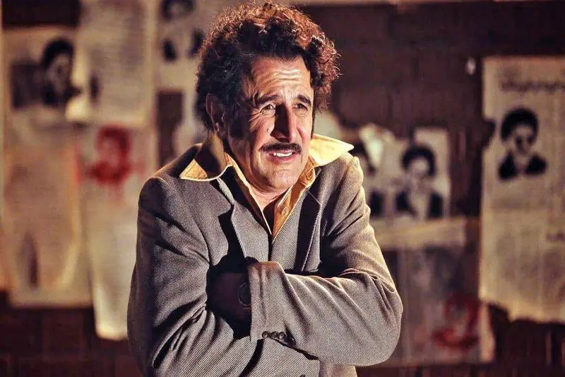 امین حیایی در کوکتل