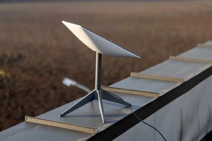 ادعای وال‌استریت ژورنال درباره قاچاق 6000 استارلینک به ایران