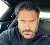 محمد رضا گلزار با استوری جدید به تاسوعای حسینی ادای احترام کرد!