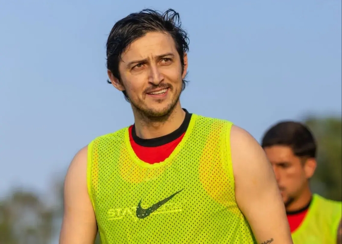 سردار منتظر ورود عزت به باشگاه (عکس)