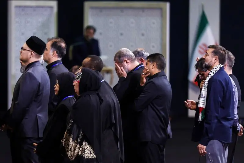 وداع با رهبر شهید