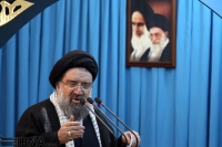 آیت الله خاتمی: مذاکره می‌کنیم اما ذره‌ای به شما اعتماد نداریم