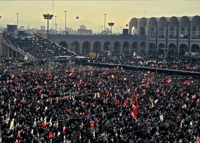 انتقال پیکر رهبر شهید جهت آماده‌سازی برای تشییع