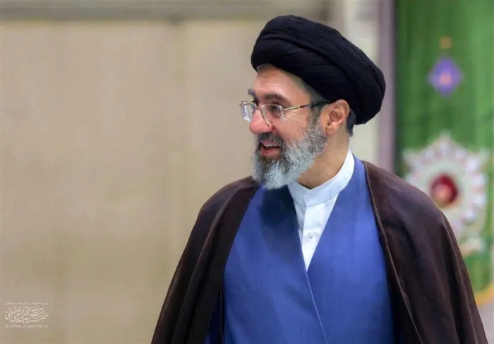 رهبر انقلاب: ایران حفظ تمامیّت ارضی لبنان را به‌عنوان شرط اوّل تفاهم‌نامه‌ی پایان جنگ تحمیلی با امریکا قرار داده است