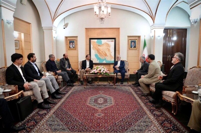دیدار و گفت‌وگو مقام‌های پاکستانی با مومنی
