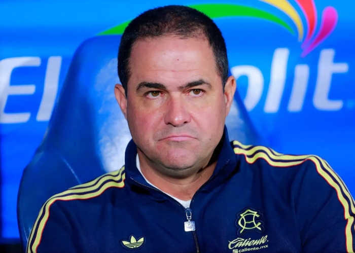 این روش گلزنی ما نیست؛/ عذرخواهی سرمربی به‌خاطر حرکت سعید عزت!