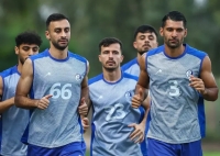 بازگشت تمرینات استقلال خوزستان به اهواز/ آبی‌‌ها دوباره پلاک ایران 14 را نصب کردند!(عکس)