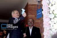 پزشکیان خطاب به دانش‌آموزان: من از یک خانواده معمولی به اینجا رسیدم