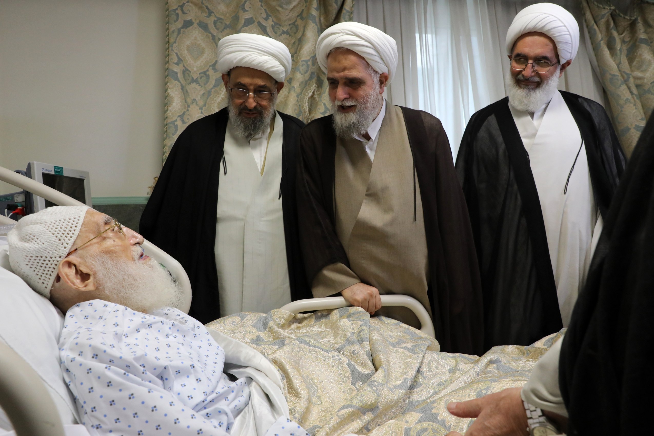  آیت‌الله نوری همدانی