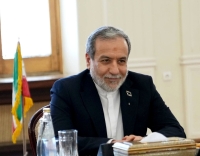 عراقچی: ایران در دفاع از خود سرسخت و مصمم است