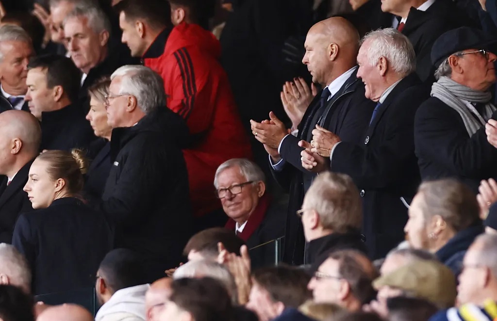 2551323