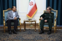 سرلشکر محسن رضایی : به هیچ وجه ذره‌ای از مواد هسته‌ای غنی شده از ایران خارج نخواهد شد