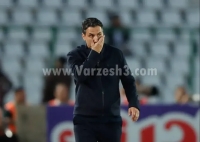 متحد و استوار باز خواهیم گشت؛/ سرمربی پرسپولیس پاسخ حواشی اخیر را داد!